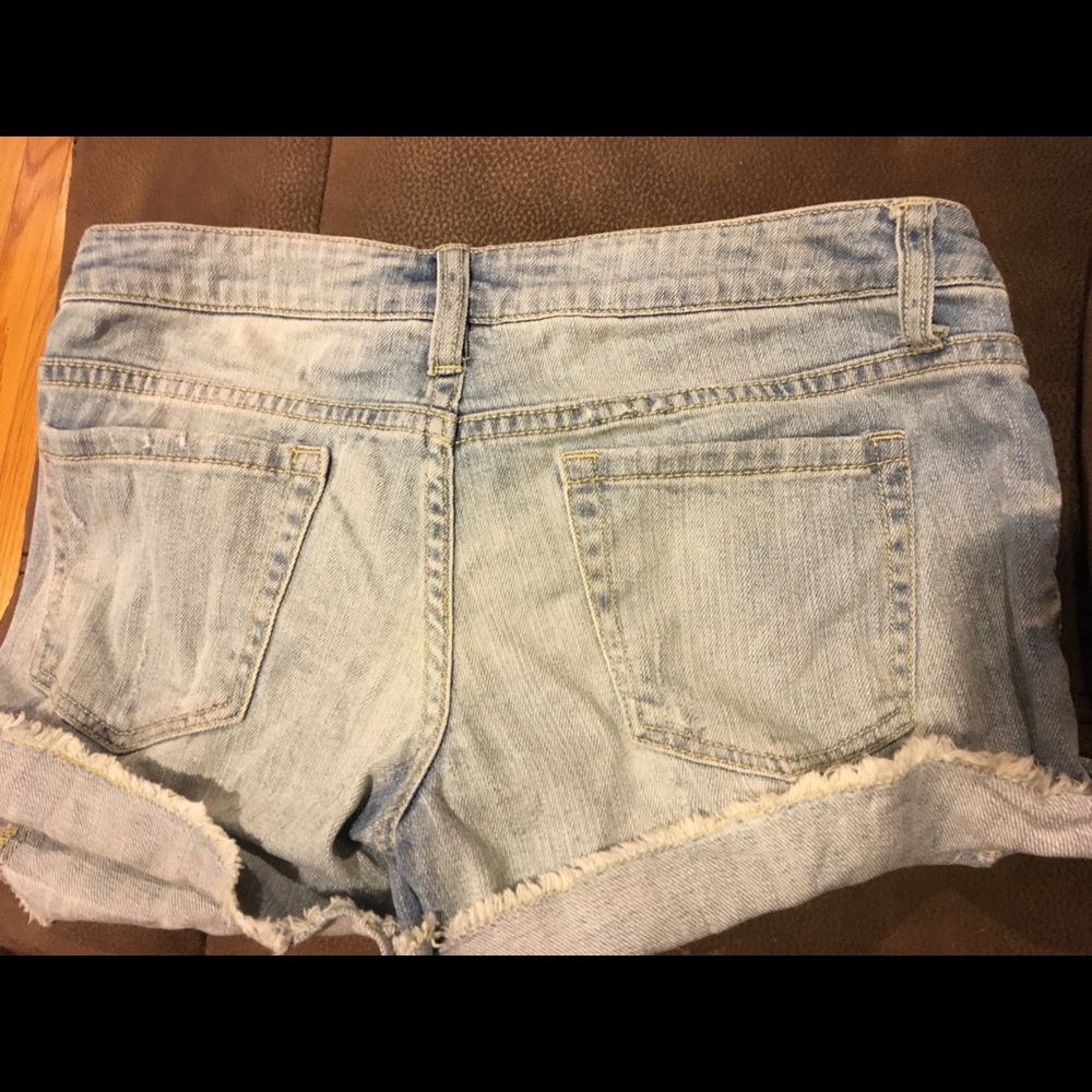 Shorts - Picture 2 of 2